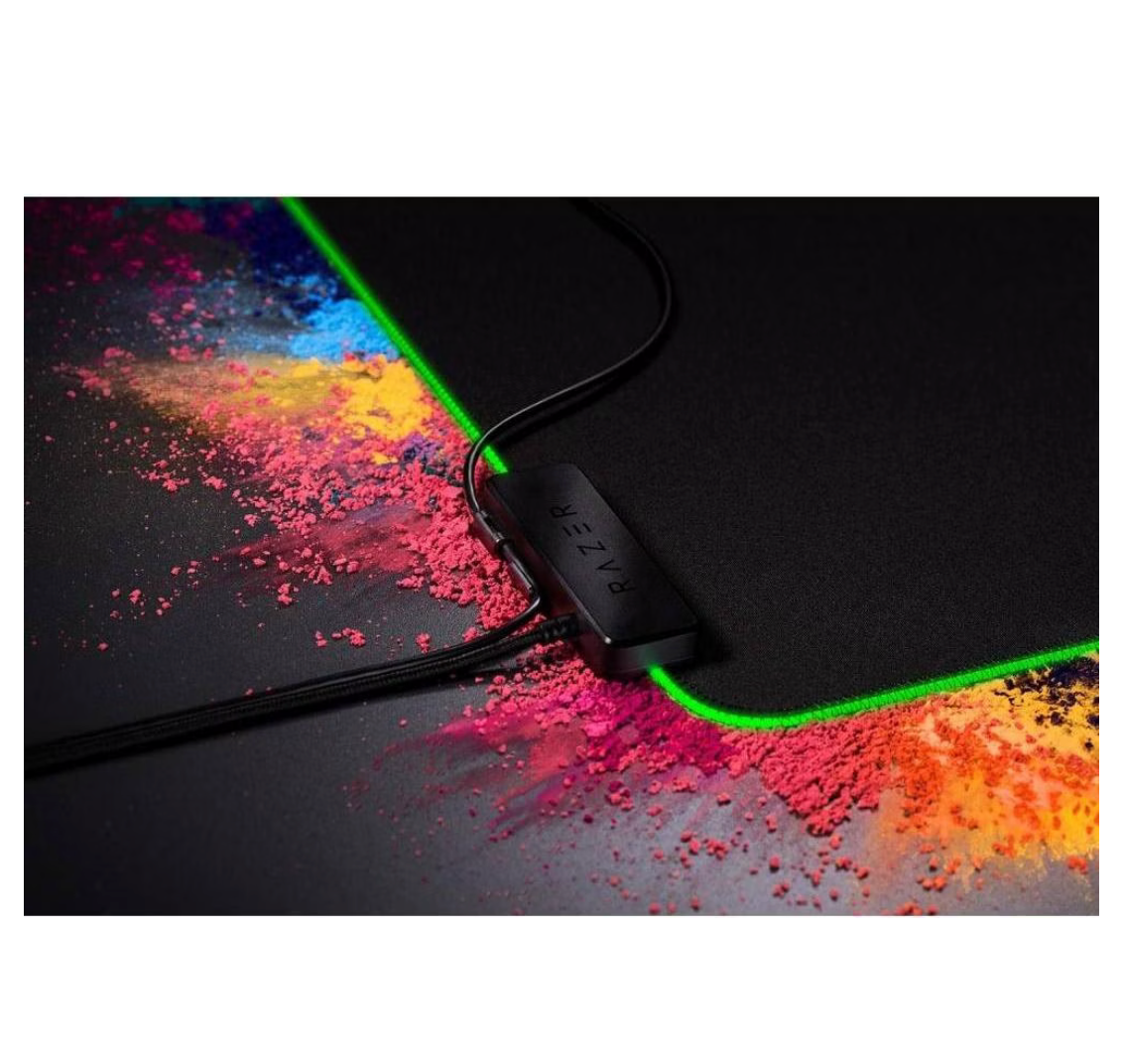 RAZER Goliathus Chroma Extended – RGB-Gaming-Mauspad in XL Anschlusstyp
